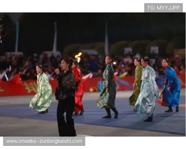 鄂尔多斯农牧民驱车数十公里赴排球赛，球赛常至深夜